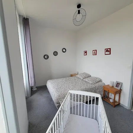 Familial - 2 - Arrivee Autonome Appartement *